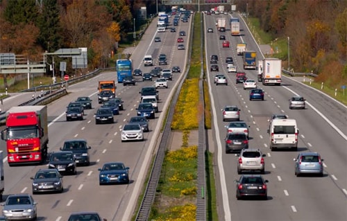 Đức muốn cấm ôtô dùng động cơ đốt trong