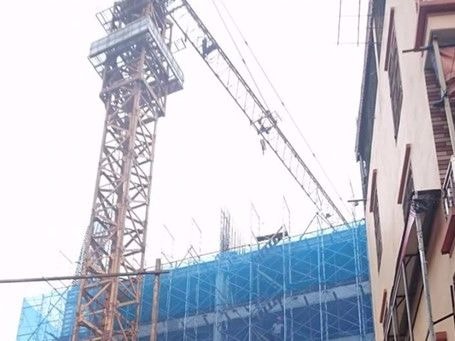 Sập giàn giáo 6 công nhân thương vong