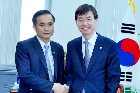 Lãnh đạo tỉnh Nghệ An hội đàm với Ủy ban tài chính quốc hội Hàn Quốc