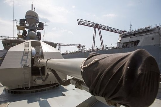 Chiêm ngưỡng loạt tàu chiến Nga tham gia tiêu diệt IS ở Syria