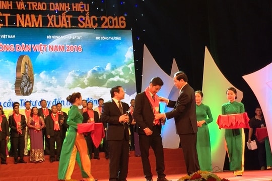 Tôn vinh 63 nông dân xuất sắc nhất toàn quốc