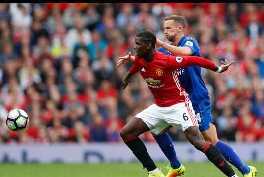 Pogba lập cú đúp, Man Utd đè bẹp đội của Van Persie