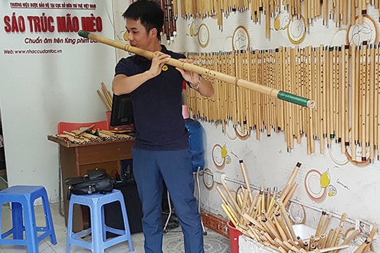 Cây sáo trúc lớn nhất Việt Nam