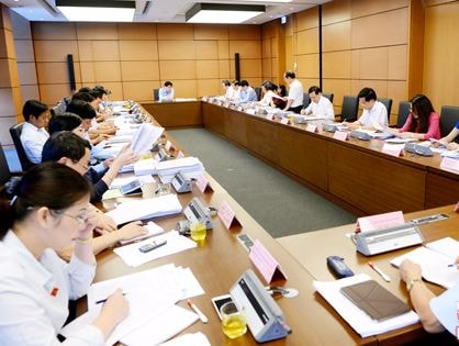 Đoàn ĐBQH Nghệ An thảo luận các vấn đề kinh tế - xã hội của đất nước