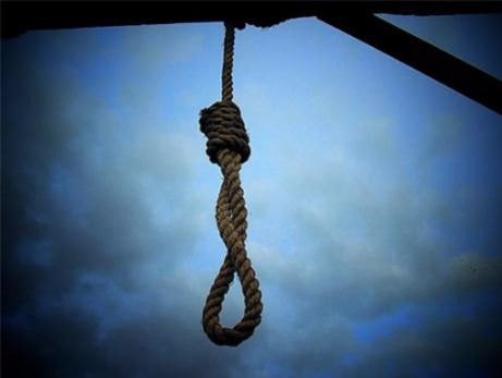 Cô giáo tiểu học treo cổ tự tử