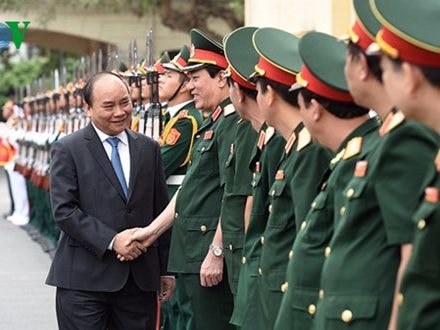 Thủ tướng: Tăng cường xây dựng Quân đội vững mạnh về chính trị