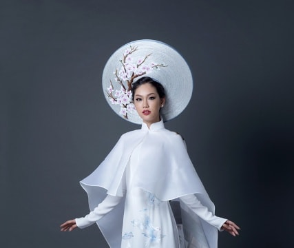 Quốc phục chính thức của Phương Linh tại Hoa hậu Quốc tế 2016
