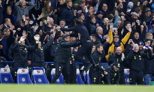 Mourinho xem kiểu ăn mừng của Conte là sự sỉ nhục