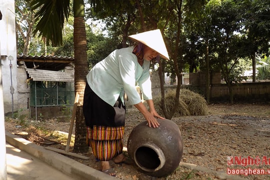 Quỳ Hợp xử lý môi trường do ảnh hưởng lụt bão