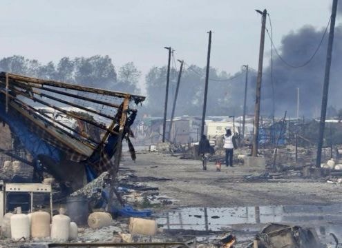 Pháp tuyên bố hoàn tất chiến dịch dọn dẹp "Rừng Calais"