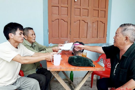 Chủ quán cơm 2000 đồng hỗ trợ gia đình hoạn nạn ở Thanh Chương