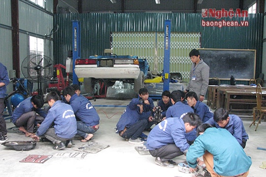 Khai giảng lớp quản trị doanh nghiệp tại Quỳnh Lưu