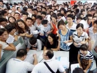 Giám đốc, hiệu trưởng 60 tuổi về hưu thì phí?