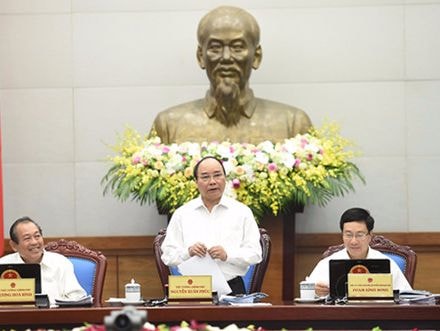 Chính phủ bàn giải pháp thúc đẩy tăng trưởng kinh tế