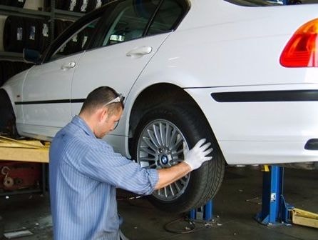 Kỹ thuật đảo lốp ô tô bất kỳ lái xe nào cũng nên biết