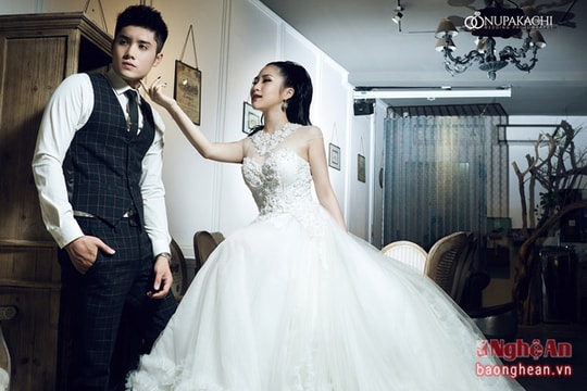 Hương Tràm bất ngờ tung ảnh cưới