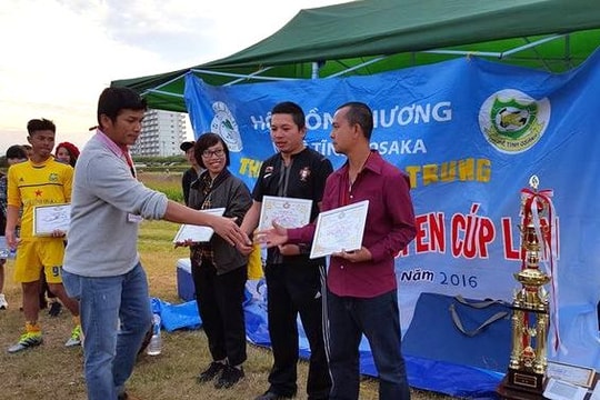 Cộng đồng người Việt tại Kansai quyên góp ủng hộ đồng bào miền Trung