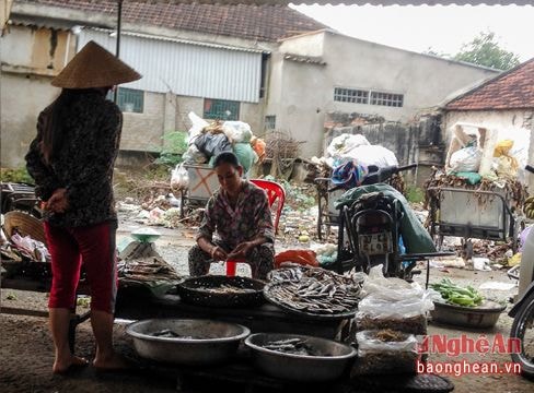 Mối nguy mất VSATTP 'rình rập' ở chợ truyền thống