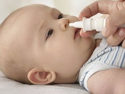 Phòng bệnh cho trẻ trong tiết gió lạnh đầu mùa