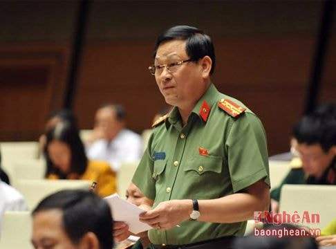 Đề nghị đuổi việc một số trường hợp công chức vi phạm để răn đe