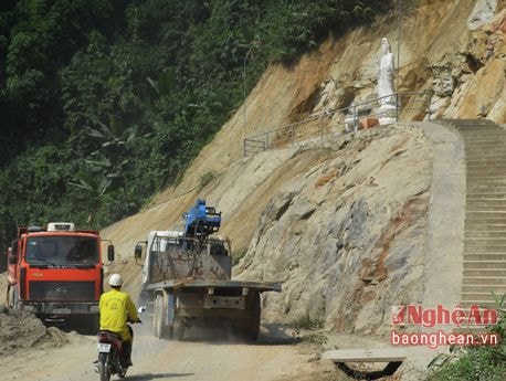 Thủy điện Đồng Văn bị phạt 50 triệu đồng vì khai thác đá trái phép