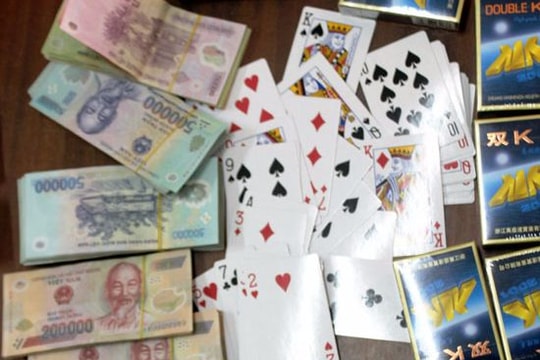 Phá chuyên án đánh bạc trăm triệu tại chung cư Tecco A