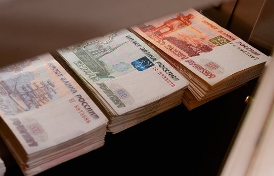 Nga biến đồng rúp thành 'tiền tệ siêu lợi nhuận'