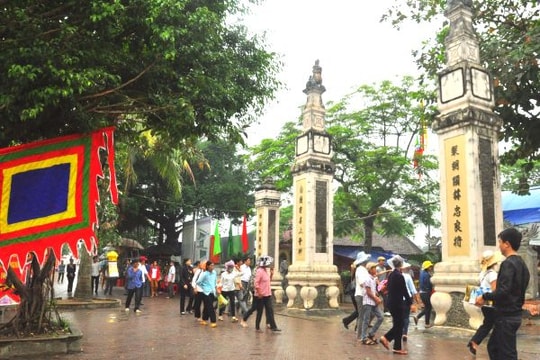 Lễ hội Đền ông Hoàng Mười: Điểm nhấn du lịch văn hóa tâm linh