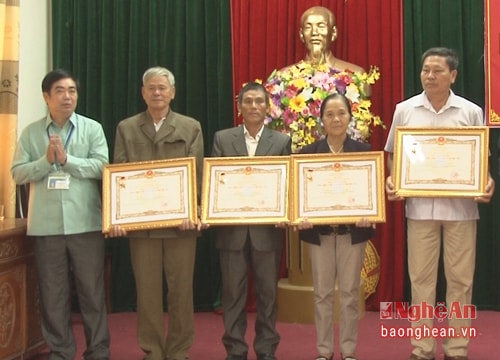 Huyện Nam Đàn truy tặng danh hiệu 'Bà Mẹ Việt Nam Anh hùng'