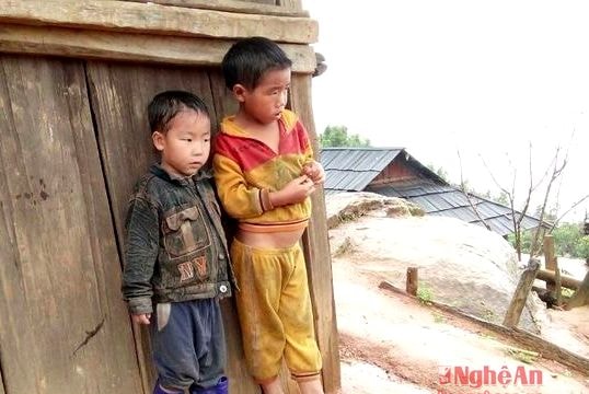 Thầy giáo rẻo cao cầu trời đừng mưa vì thương học sinh