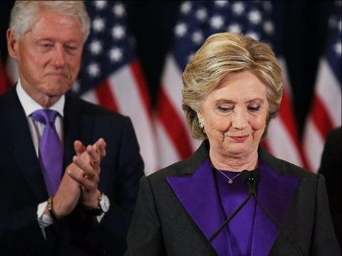 'Kẻ thua cuộc' lớn nhất không phải bà Clinton