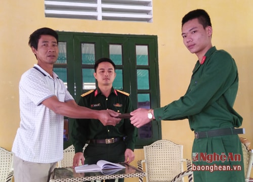 Nhặt được hơn 8 triệu đồng trả lại người đánh rơi