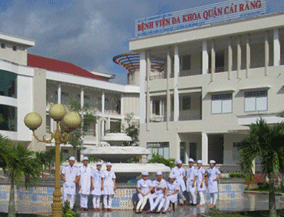 Tự cắt lìa chân rồi hoang báo đang ngủ có người... cắt trộm