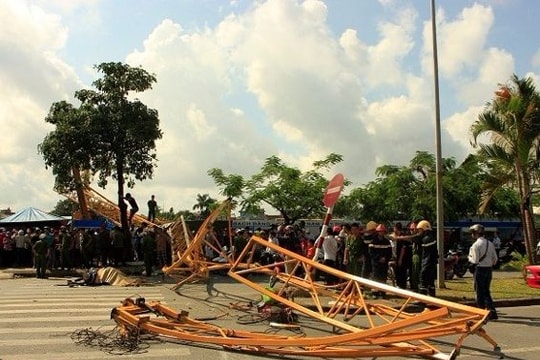 Những vụ sập cần cẩu kinh hoàng thời gian gần đây