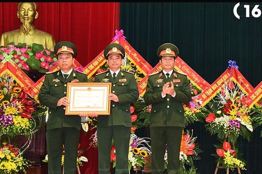 Cục Hậu cần Quân khu 4 đón nhận Huân chương Bảo vệ Tổ quốc hạng Nhì