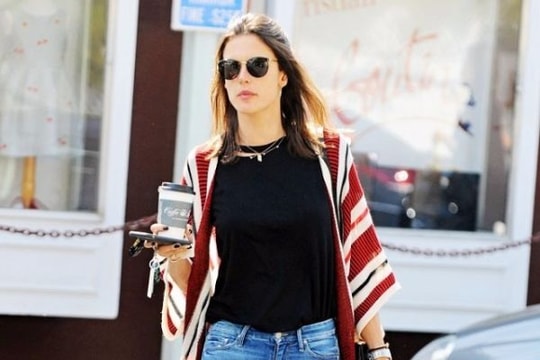 Trời chớm lạnh, diện cardigan đẹp như sao Âu Mỹ