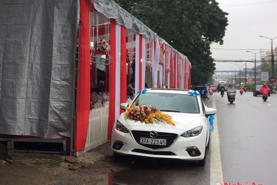 Tái diễn nhiều biểu hiện 'phản văn hóa' trong đám cưới