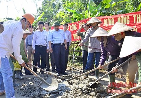 'Tương Dương phải là huyện đi đầu trong phong trào xây dựng mô hình làng, bản, xã NTM ở khu vực miền núi cao'