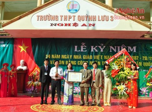 Trường THPT Quỳnh Lưu 3 đón Bằng công nhận đạt chuẩn Quốc gia