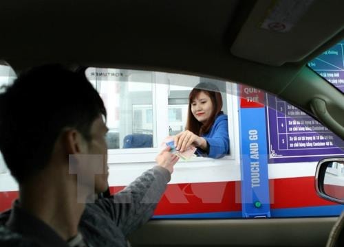 Đề xuất thí điểm thu phí đường bộ không dùng tiền mặt