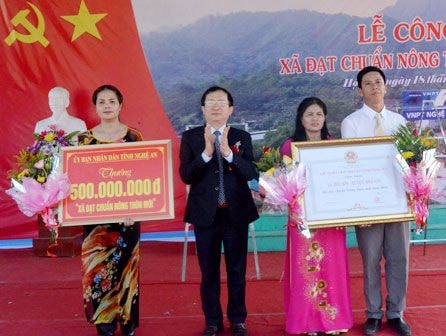 Hội Sơn (Anh Sơn): Đón bằng công nhận xã đạt chuẩn nông thôn mới