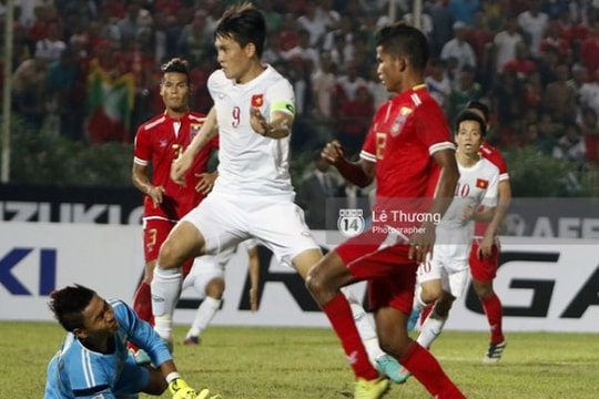 Đình Luật, Ngọc Hải không được đánh giá cao vì 'bọc lót chưa ăn ý'