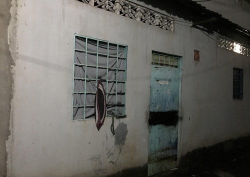 Bé trai 2 tuổi tử vong khi đang ở với người tình của mẹ