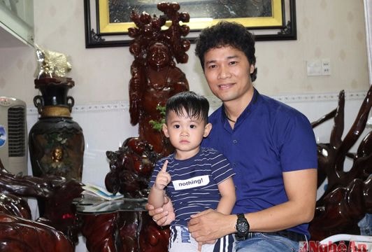 Hài hước clip cậu bé 'khóc khi nghe giọng Nghệ' hot trên cộng đồng mạng