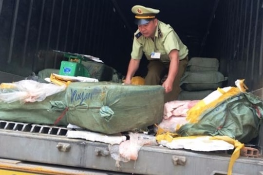 Hơn 5 tấn mỡ, thịt hôi thối đi trót lọt qua nhiều tỉnh