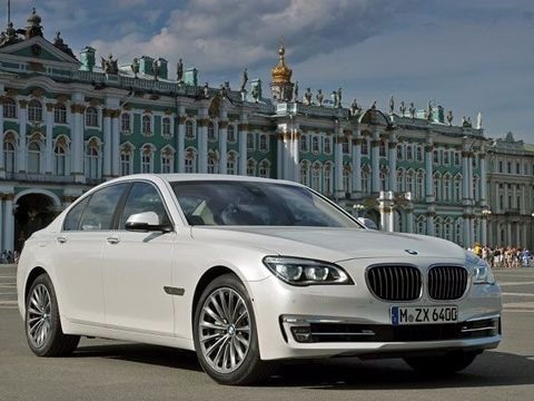 BMW triệu hồi hàng chục ngàn xe cao cấp bị lỗi túi khí