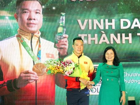 Xạ thủ Hoàng Xuân Vinh làm Đại sứ cho thương hiệu Huda Gold