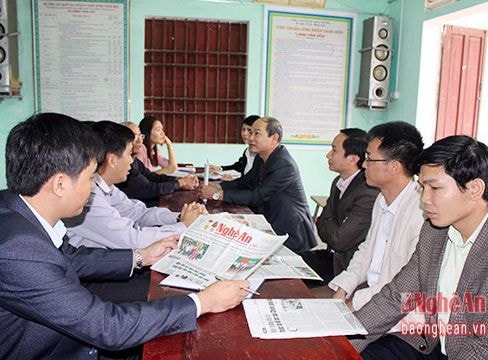 Kiểm tra việc thực hiện đặt mua và sử dụng báo Đảng ở Diễn Châu