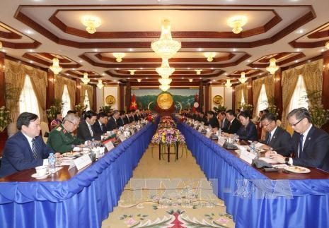 Tổng Bí thư hội đàm với Tổng Bí thư, Chủ tịch nước Lào