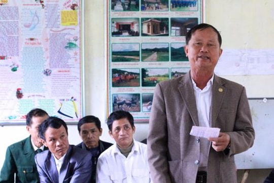 Cử tri huyện Thanh Chương: 'Chúng tôi mua phân bón mà như đánh bạc'